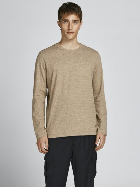 تى شيرت بلوبيرى ياقة دائرية وأكمام قصيرة