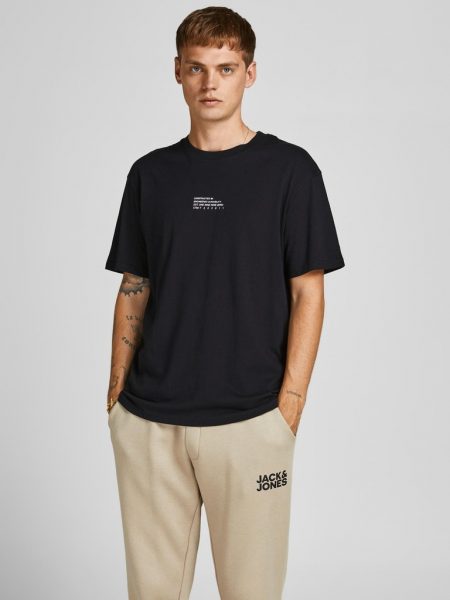 تى شيرت جلوب ياقة دائرية من جاك اند جونز وأكمام قصيرة