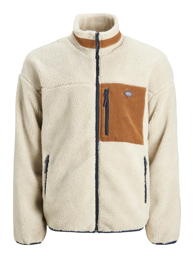 ويلي جاكيت الصوف